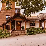 Almenlandhof Farm stay *