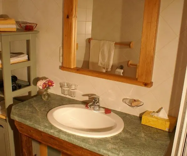 Almenlandhof Lantgård *